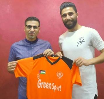 عطايا جودة يمينًا