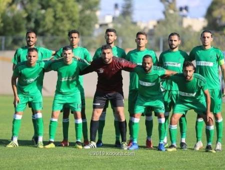 لاعبي الصداقة